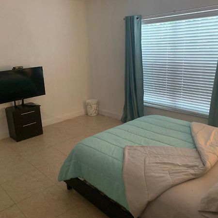 Miami Guest Suite By Airport Luaran gambar